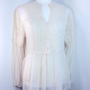 Flowy white blouse with lace detail